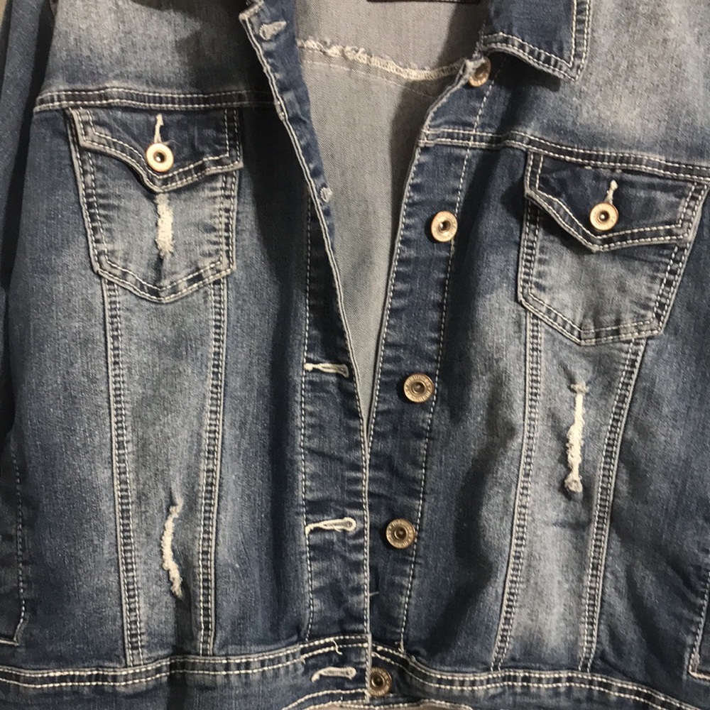 Jean jacket - Picture 3 of 4